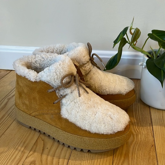 1965 Montelliana genuine shearling gaia bootie UGG style - Picture 1 of 9